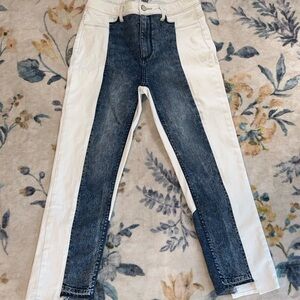 PAIGE Hoxton Straight Ankle White and Blue Denim Jeans 28